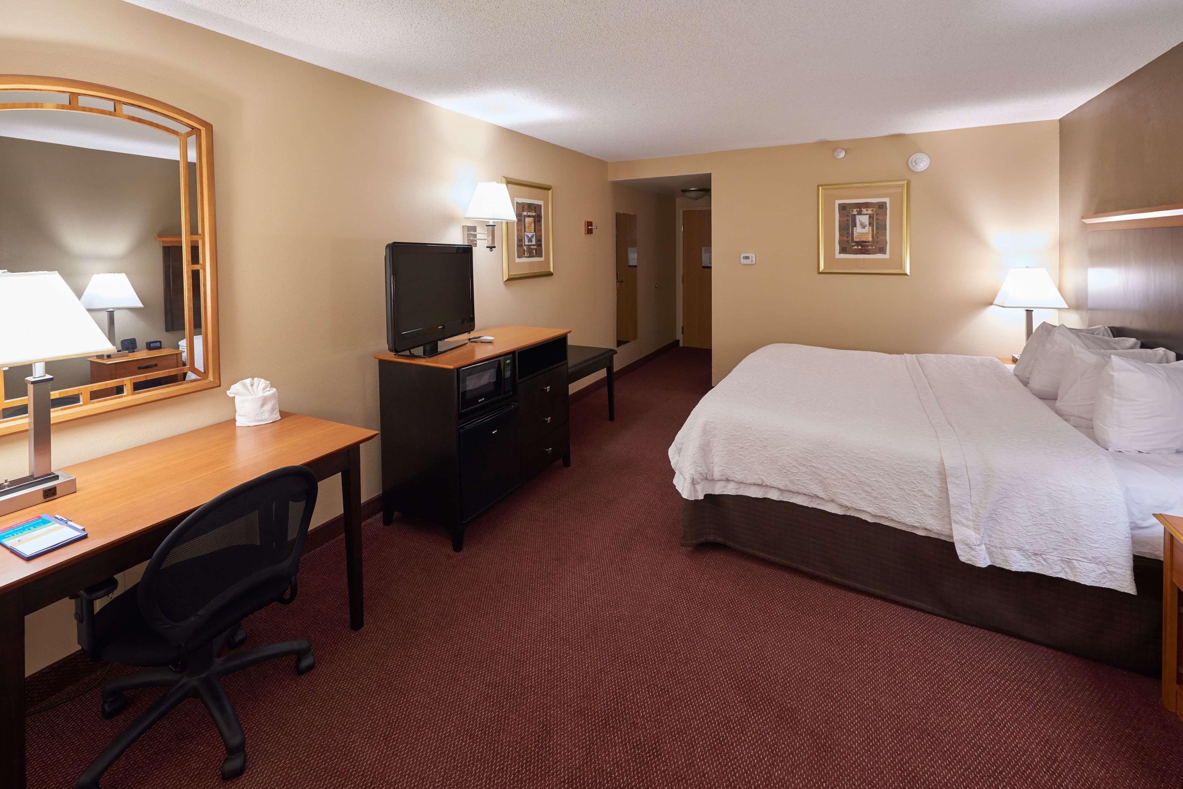 Hampton Inn Massillon Екстер'єр фото